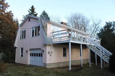 34 Summer St # R, Rockport, MA 01966
