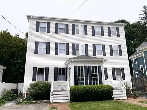 284 High St, Newburyport, MA 01950