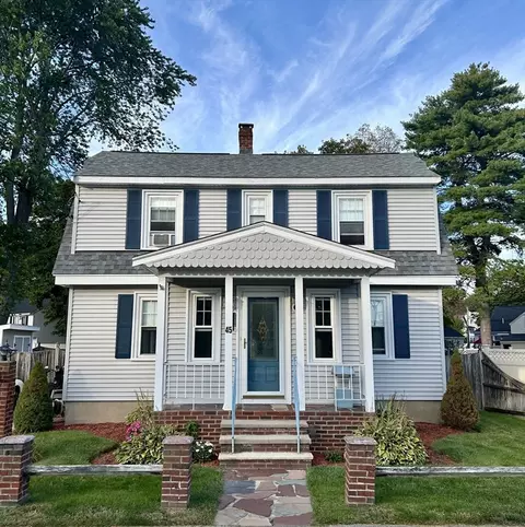 45 Lowell St, Woburn, MA 01801