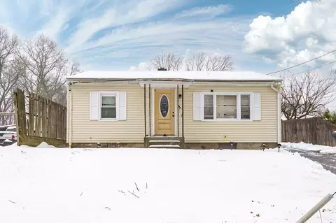 63 Lawton St, Springfield, MA 01109