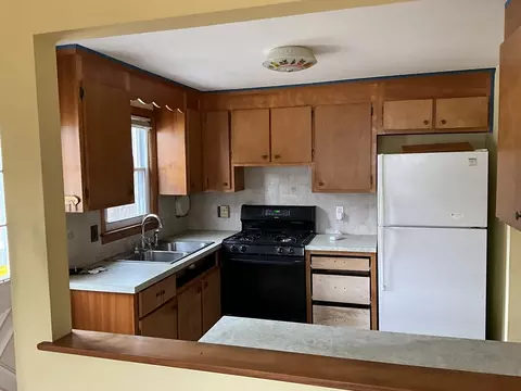 Kitchen - 93 Plain St, Mansfield, MA 02048 photo 1 of 2