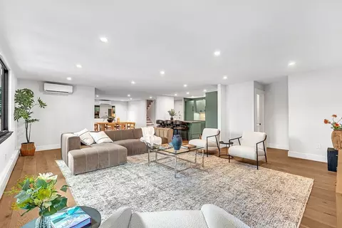 935 Washington St #8, Newton, MA 02460