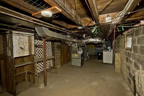 809 Carew St, Springfield, MA 01104 photo 27