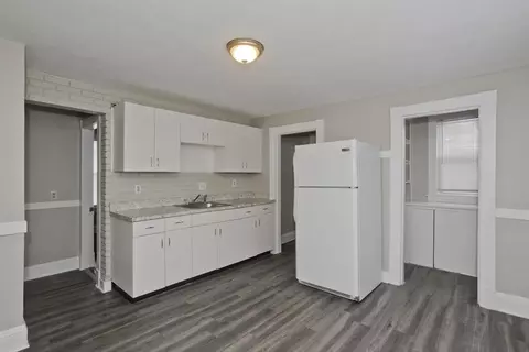 809 Carew St, Springfield, MA 01104 photo 3
