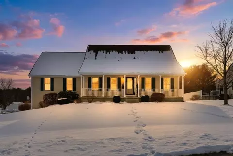 53 Scenic Rd, Westfield, MA 01085