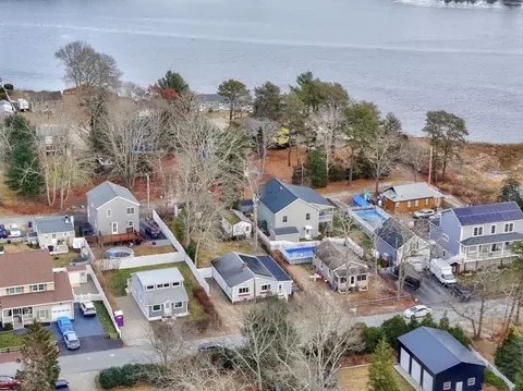 64 Rose Point Ave, Wareham, MA 02576 photo 27