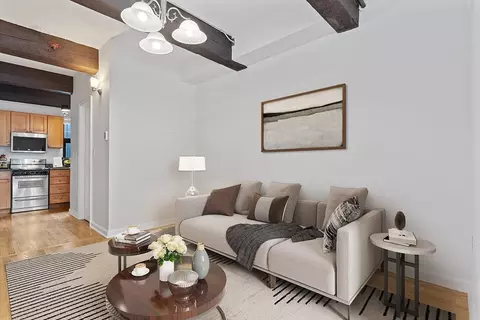 12 Stoneholm St #614, Boston, MA 02115