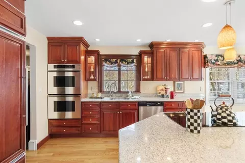 Kitchen - 257 High St, Reading, MA 01867 photo 2 of 5