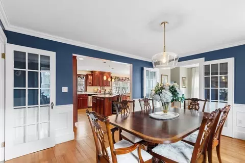 Dining - 257 High St, Reading, MA 01867 photo 4 of 5