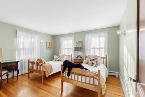Bedroom - 257 High St, Reading, MA 01867 photo 3 of 4