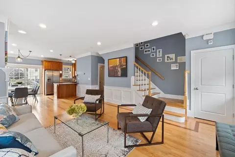 859 Adams #859, Boston, MA 02124
