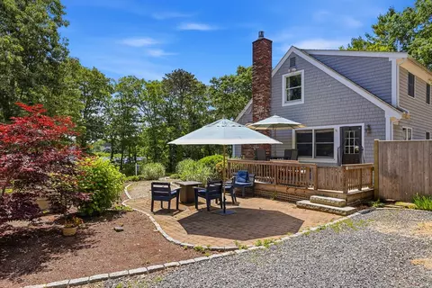 Exterior - 197 Monomoscoy Rd, Mashpee, MA 02649 photo 7 of 15