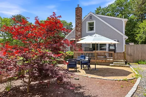 Exterior - 197 Monomoscoy Rd, Mashpee, MA 02649 photo 14 of 15