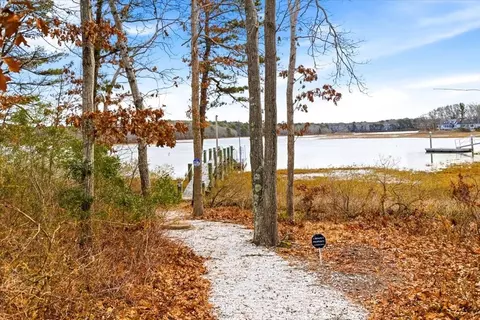 Other - 197 Monomoscoy Rd, Mashpee, MA 02649 photo 3 of 8
