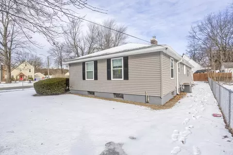 147 Bowles Park, Springfield, MA 01104 photo 3