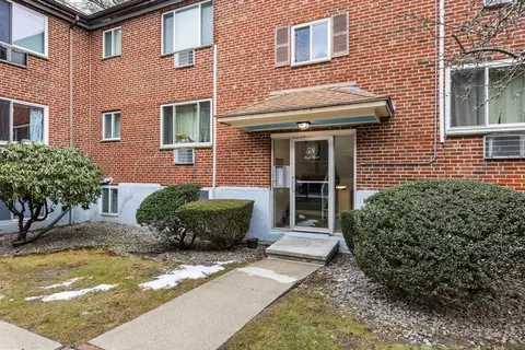 58 Bryon Rd #6, Chestnut Hill, MA 02467