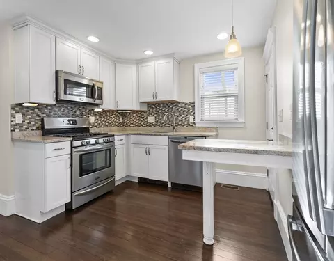 31 Wisconsin Ave #1, Somerville, MA 02145