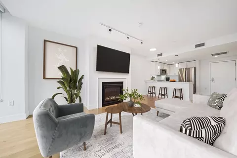 7 Beech St #319, Cambridge, MA 02140