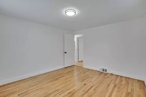Bedroom - 38 Tyrone St, Springfield, MA 01104 photo 3 of 7