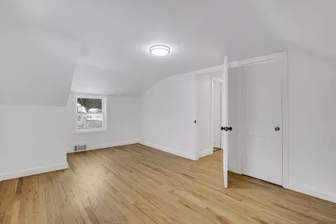 Bedroom - 38 Tyrone St, Springfield, MA 01104 photo 5 of 7