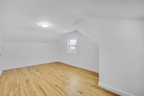 Bedroom - 38 Tyrone St, Springfield, MA 01104 photo 4 of 7