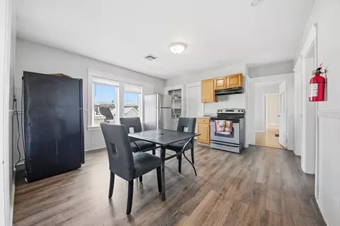 112 Harrison St, Worcester, MA 01604 photo 14
