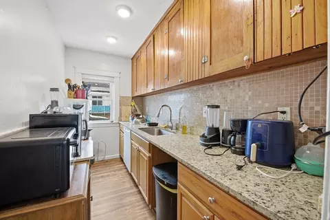 112 Harrison St, Worcester, MA 01604 photo 7