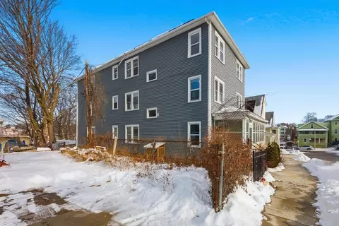 112 Harrison St, Worcester, MA 01604 photo 2