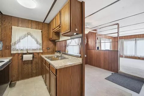 40 Better Way, Springfield, MA 01109 photo 11