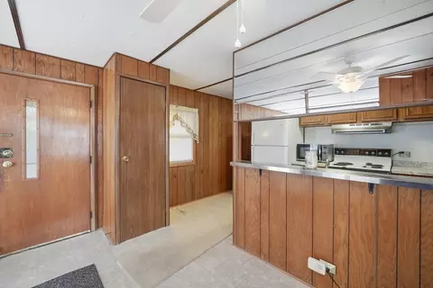 40 Better Way, Springfield, MA 01109 photo 9