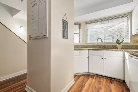 33 Maplewood Ave #16, Gloucester, MA 01930 photo 13