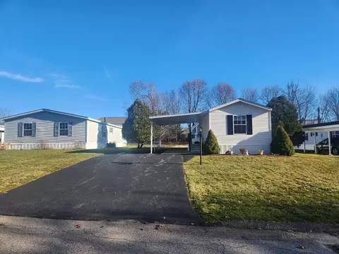 637 S Washington #4, North Attleboro, MA 02760