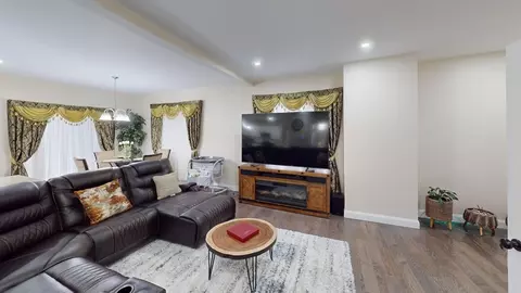 41 Modoc St, Worcester, MA 01604 photo 8
