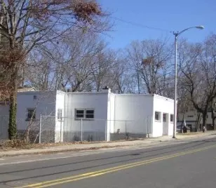 54 Commercial St, Palmer, MA 01069