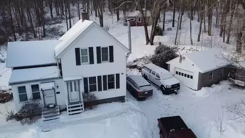 54 High St, Monson, MA 01057
