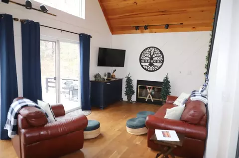 6 Path Rd, Tolland, MA 01034 photo 7