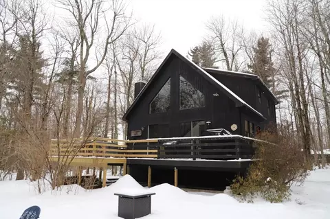 6 Path Rd, Tolland, MA 01034
