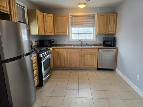 303 Eagle St #C, Fall River, MA 02721 photo 4