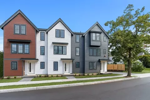 2 Elm St #2, Newton, MA 02465