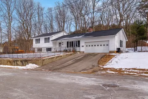 65 Lakeview Ave, Athol, MA 01331 photo 3
