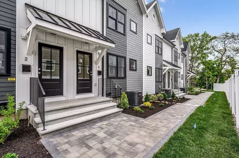 1514 Gorham St #3, Lowell, MA 01852