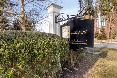 25 Brookview Rd #25, Franklin, MA 02038