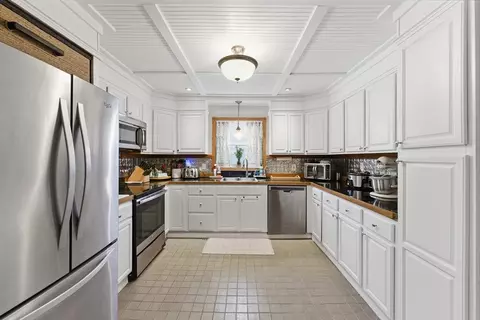 45 Pike St, Athol, MA 01331 photo 7