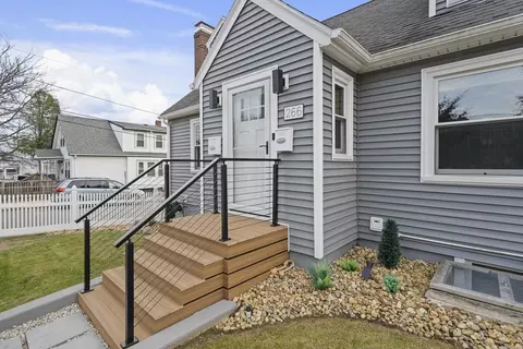 266 Mountain Ave, Revere, MA 02151