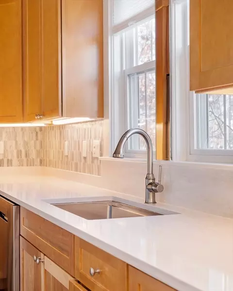 21 Berkeley St, Somerville, MA 02143 photo 4