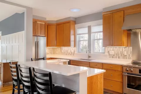 21 Berkeley St, Somerville, MA 02143 photo 2