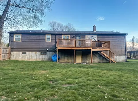 Exterior - 3 Eagle Rock Rd, Randolph, MA 02368 photo 3 of 5