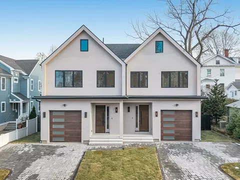 123-125 Waban St #125, Newton, MA 02458