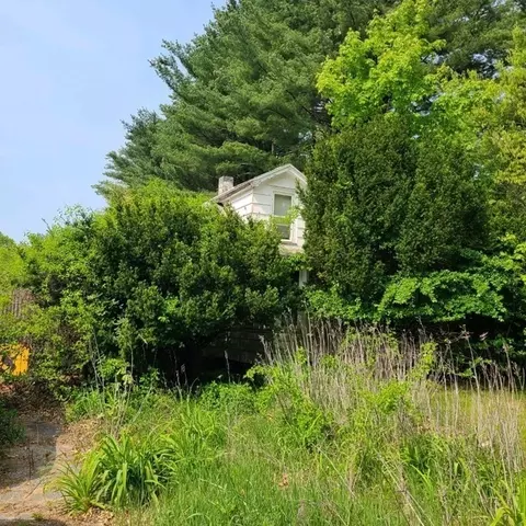 301 Tinkham Rd, Springfield, MA 01129 photo 3