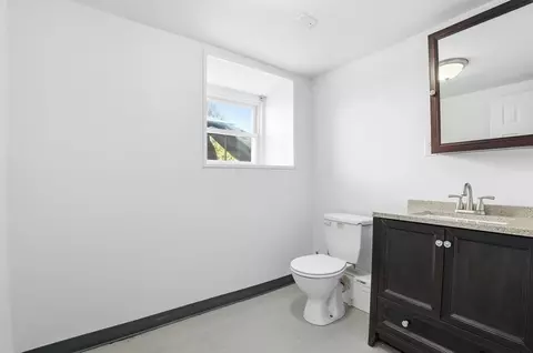 364 Tecumseh St, Fall River, MA 02721 photo 29